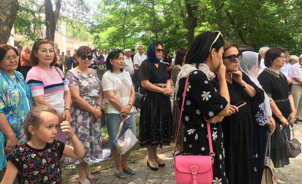 "Ваш подвиг вечен - помним!"